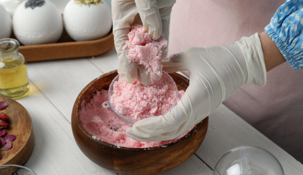 Jak zrobić kule kąpielowe? Prosty poradnik krok po kroku