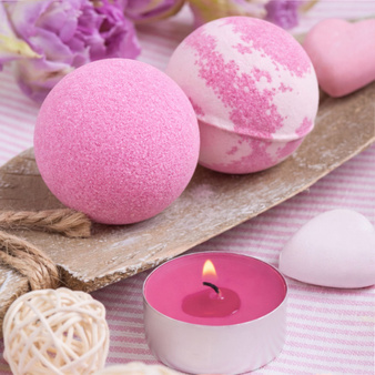 Zestaw NA WALENTYNKI do robienia musujących kul do kąpieli na romantyczny prezent 35w1 DIY