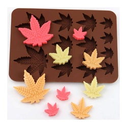 Forma foremka silikonowa do mydła LIŚCIE KLONU 12 szt. GH-FS178