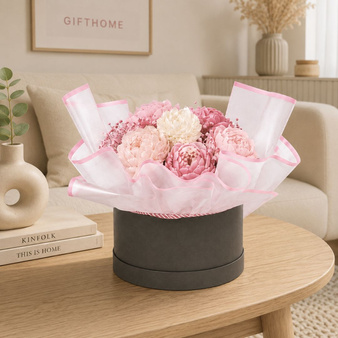 Folia florystyczna w rolce mrożona do flowerboxów i bukietów jasnoróżowy pasek 50cm 8,20m