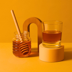 Olejek zapachowy MIÓD I BOURBON do świec i mydła 